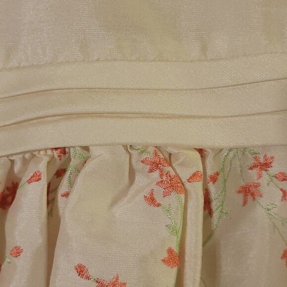 Cherokee Infant Girl Embroidered Dress, Ivory w/ Pink Flowers‎ Size 12 Months - Picture 3 of 9